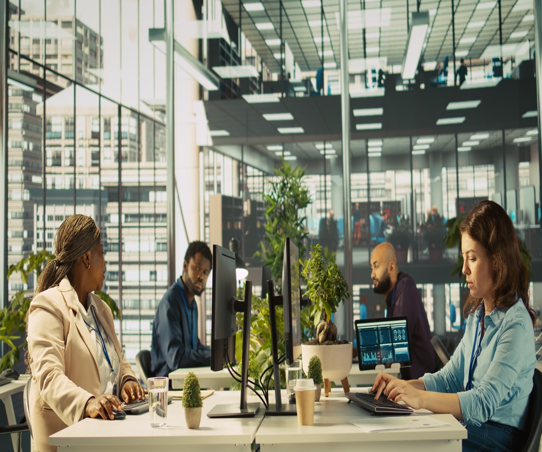 Smart office workspace in Dubai